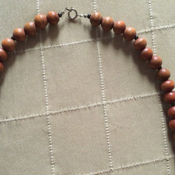 Women's long necklace, wood beads plastic beads wood elephants 30" - Picture 2 of 5